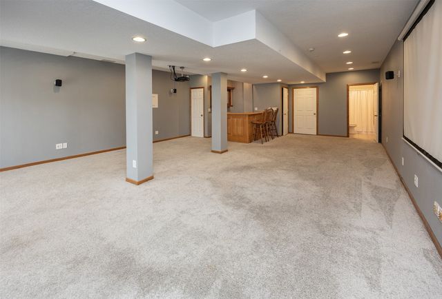 201 Elm Avenue, Norwalk, IA 50211