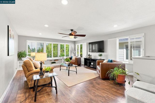1461 Cortez Ct, Walnut Creek, CA 94598