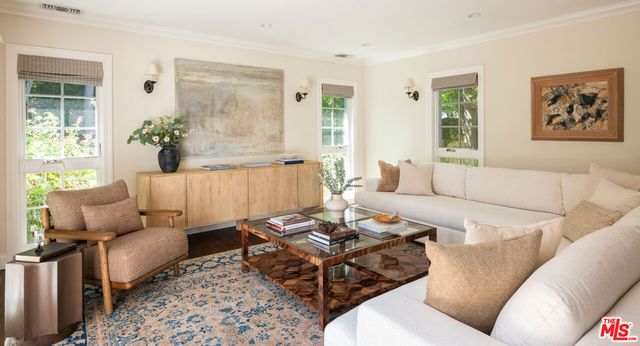 15434 Sutton Street, Sherman Oaks, CA 91403