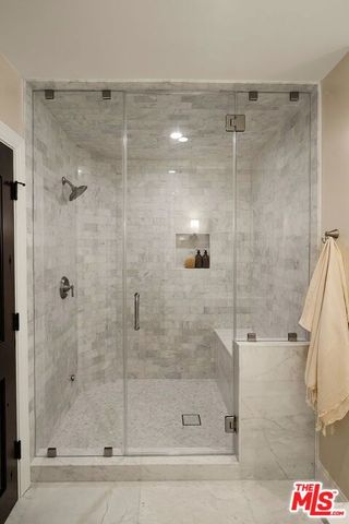 15434 Sutton Street, Sherman Oaks, CA 91403