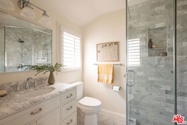 15434 Sutton Street, Sherman Oaks, CA 91403