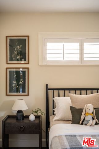 15434 Sutton Street, Sherman Oaks, CA 91403