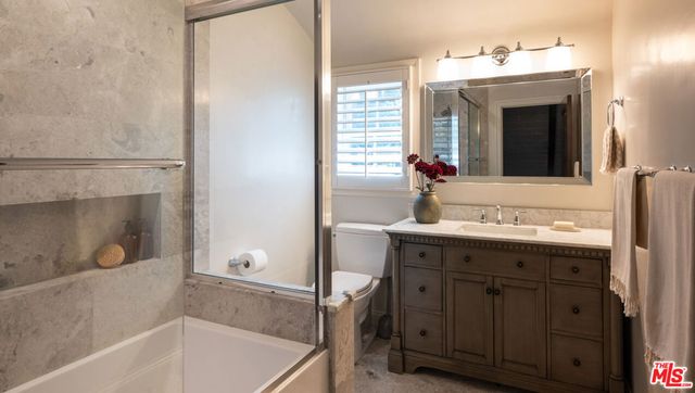 15434 Sutton Street, Sherman Oaks, CA 91403