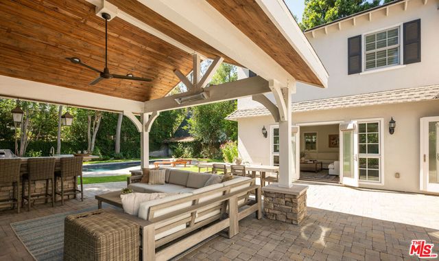 15434 Sutton Street, Sherman Oaks, CA 91403