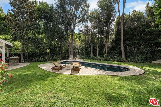 15434 Sutton Street, Sherman Oaks, CA 91403