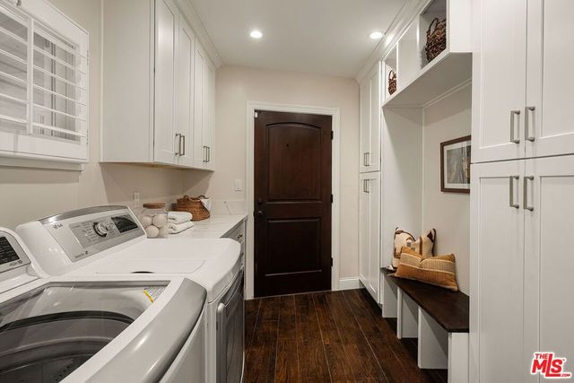 15434 Sutton Street, Sherman Oaks, CA 91403