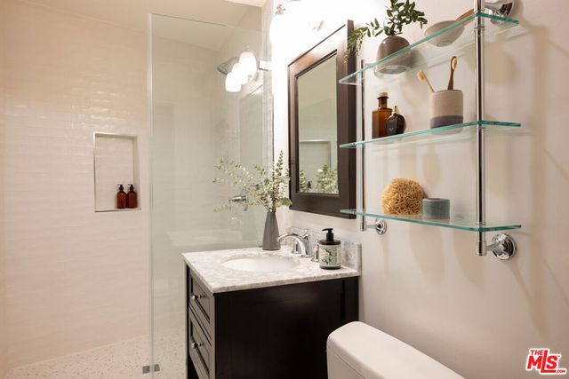 15434 Sutton Street, Sherman Oaks, CA 91403