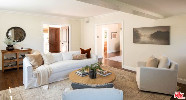 15434 Sutton Street, Sherman Oaks, CA 91403