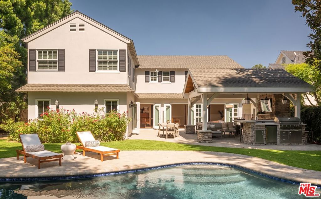 15434 Sutton Street, Sherman Oaks, CA 91403