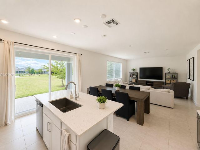 1248 Wandering Willow Way 1248, Loxahatchee, FL 33470
