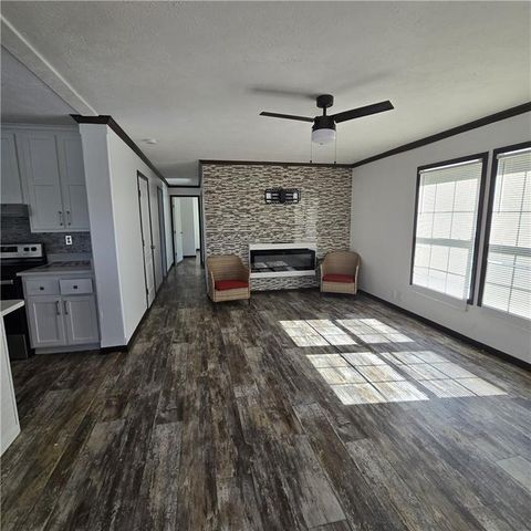51 E CARDINAL Lane E, Lawrenceville, GA 30044