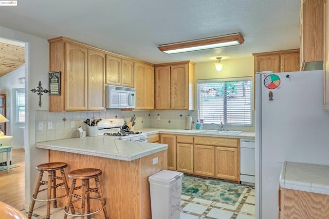 20838 Big Foot Circle, Groveland, CA 95321