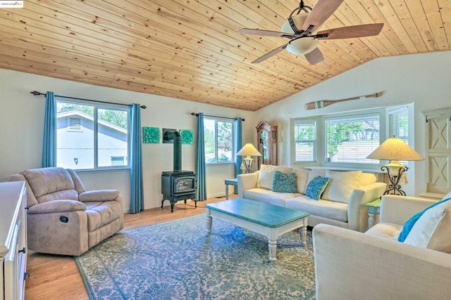 20838 Big Foot Circle, Groveland, CA 95321