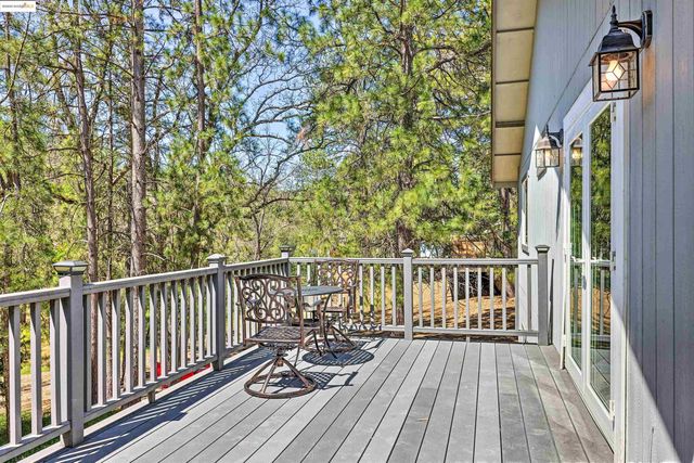 20838 Big Foot Circle, Groveland, CA 95321