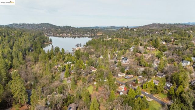 20838 Big Foot Circle, Groveland, CA 95321