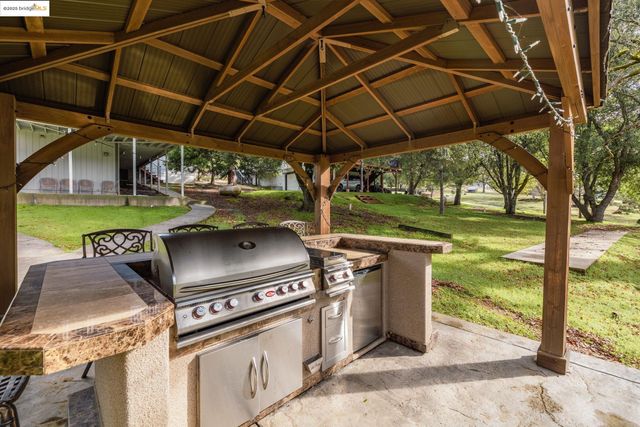 20838 Big Foot Circle, Groveland, CA 95321