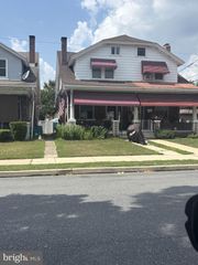 11 E ELM ST, Reading, PA 19607