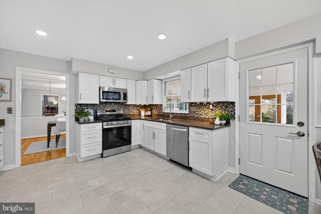 11500 DEBORAH DR, Potomac, MD 20854