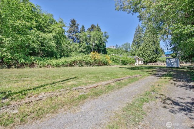 4717 Hansen Drive, Clinton, WA 98236