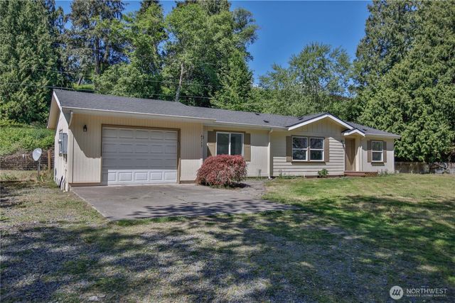 4717 Hansen Drive, Clinton, WA 98236
