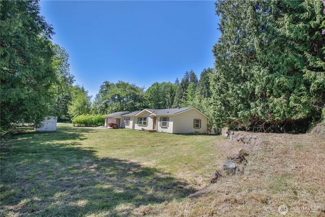 4717 Hansen Drive, Clinton, WA 98236