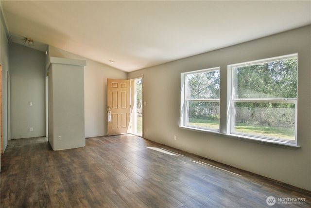 4717 Hansen Drive, Clinton, WA 98236
