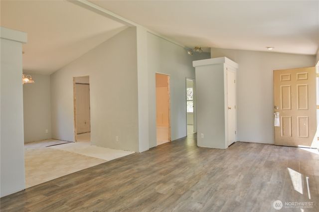 4717 Hansen Drive, Clinton, WA 98236