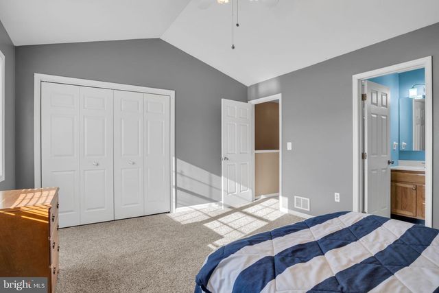 7214 HUNTINGDON ST, Harrisburg, PA 17111