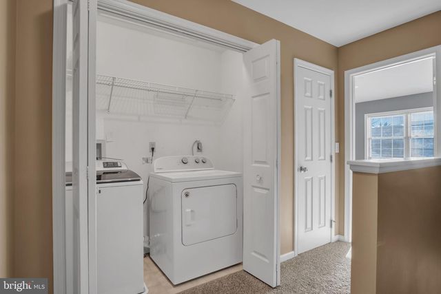 7214 HUNTINGDON ST, Harrisburg, PA 17111