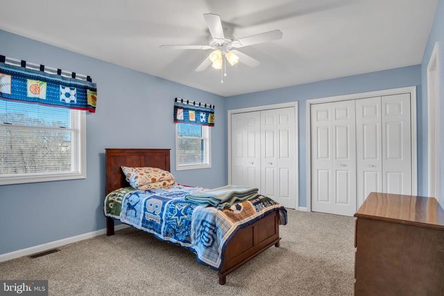 7214 HUNTINGDON ST, Harrisburg, PA 17111