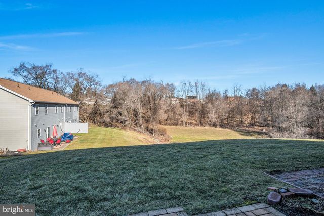 7214 HUNTINGDON ST, Harrisburg, PA 17111