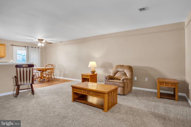 7214 HUNTINGDON ST, Harrisburg, PA 17111