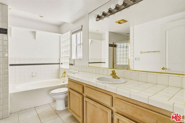 1252 W 22nd Street 1, San Pedro (los Angeles), CA 90731