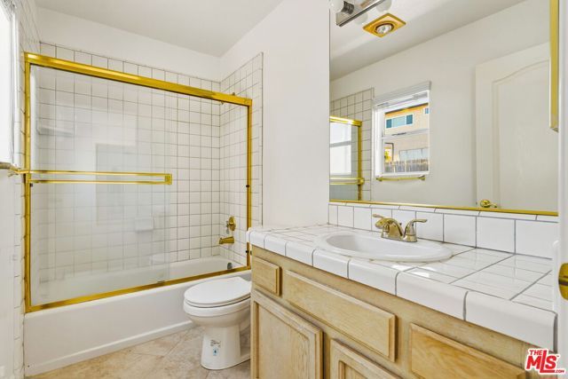 1252 W 22nd Street 1, San Pedro (los Angeles), CA 90731