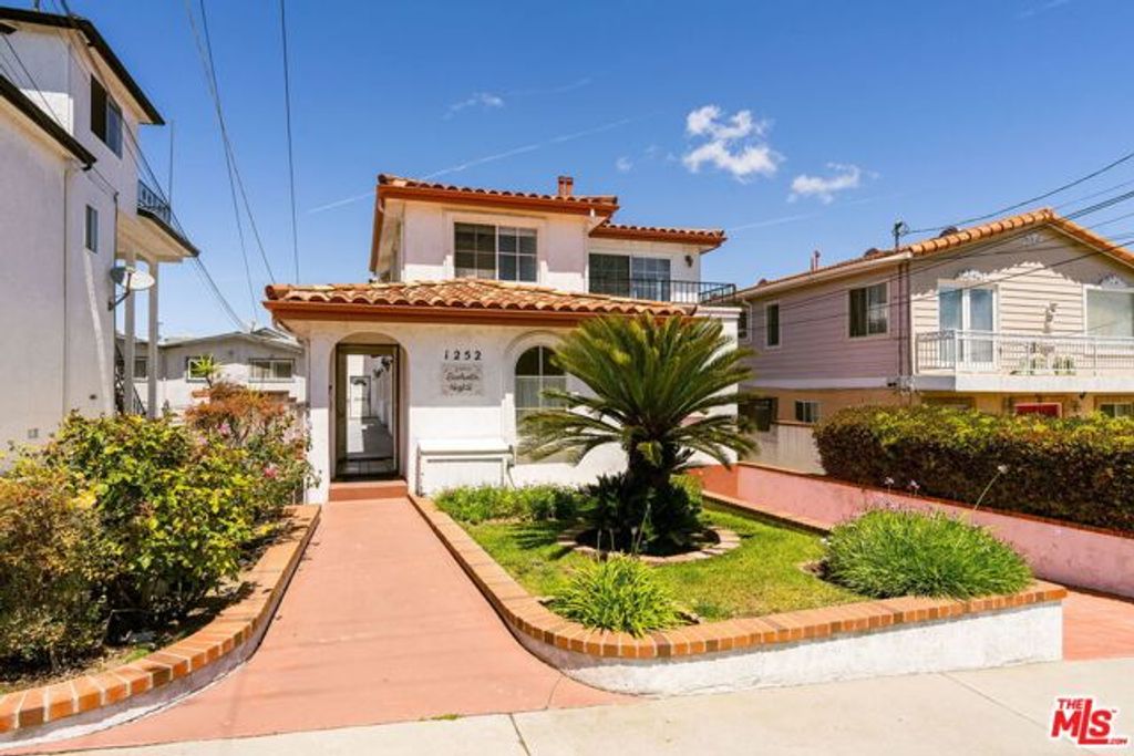 1252 W 22nd Street 1, San Pedro (los Angeles), CA 90731