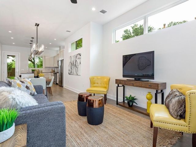 1111 Brookswood Ave A, Austin, TX 78721