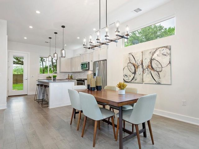 1111 Brookswood Ave A, Austin, TX 78721