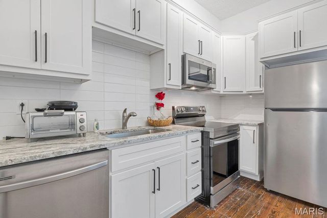 2616 oregon, St Louis, MO 63118