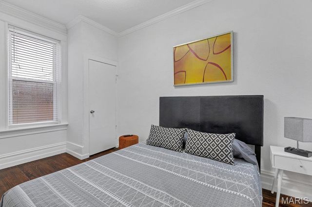 2616 oregon, St Louis, MO 63118