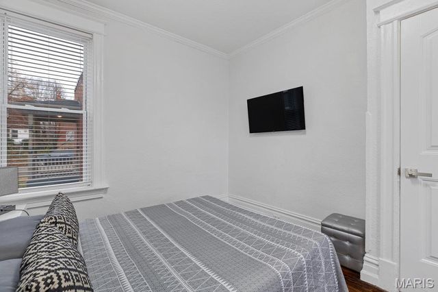 2616 oregon, St Louis, MO 63118