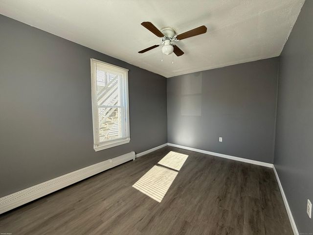 34 5th Street, Norwich, CT 06360