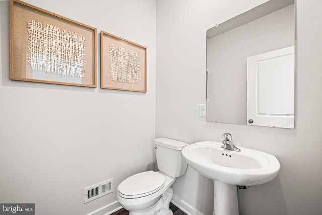 549 W NORTH ST, Smyrna, DE 19977