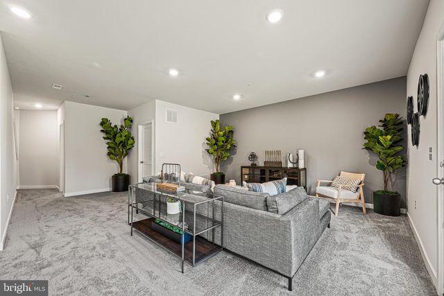 549 W NORTH ST, Smyrna, DE 19977