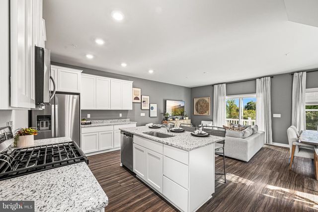 549 W NORTH ST, Smyrna, DE 19977