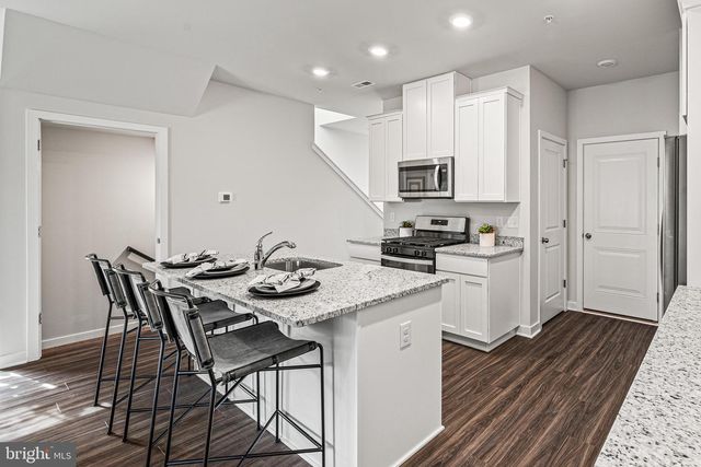 549 W NORTH ST, Smyrna, DE 19977