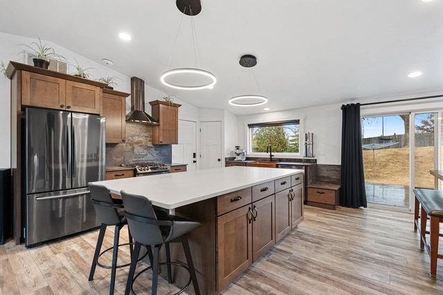 499 TYROLIAN DRIVE, Green Bay, WI 54302