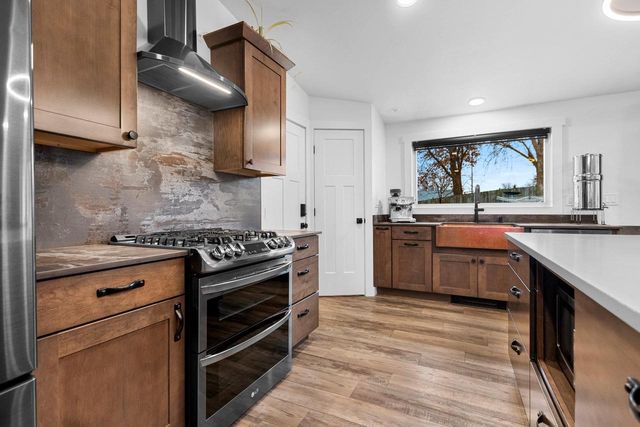 499 TYROLIAN DRIVE, Green Bay, WI 54302