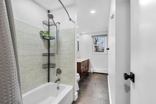 499 TYROLIAN DRIVE, Green Bay, WI 54302