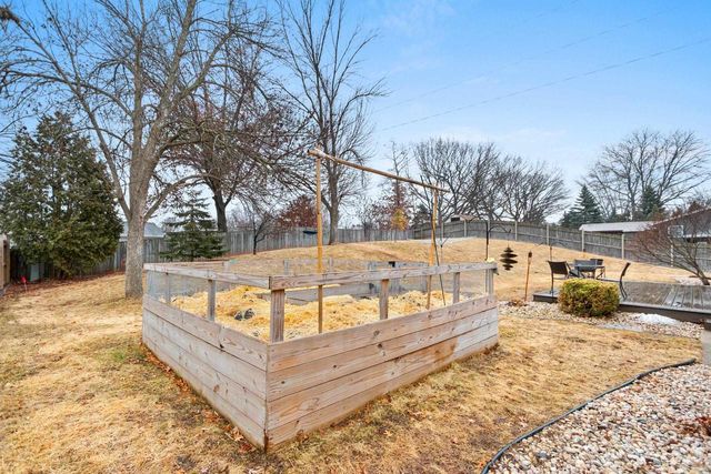 499 TYROLIAN DRIVE, Green Bay, WI 54302