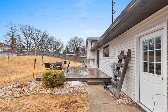 499 TYROLIAN DRIVE, Green Bay, WI 54302